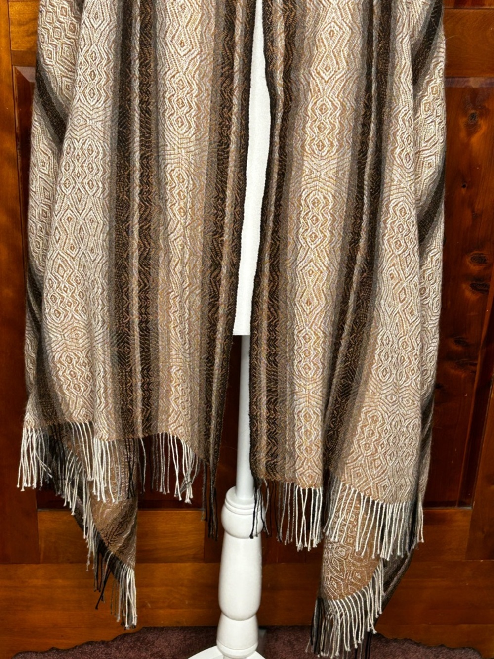 Peruvian 100% Baby Alpaca Oversized Shawl Wrap Scarf Soft Fringe Pashmina Style - Picture 4 of 15